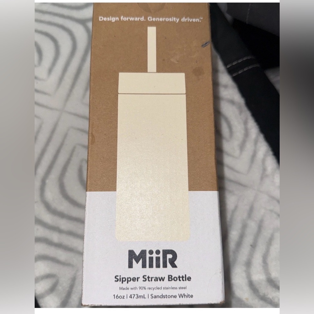 MiiR Insulated Sipper Straw Water Bottle 16oz Stainless Steel Tumbler Seattle